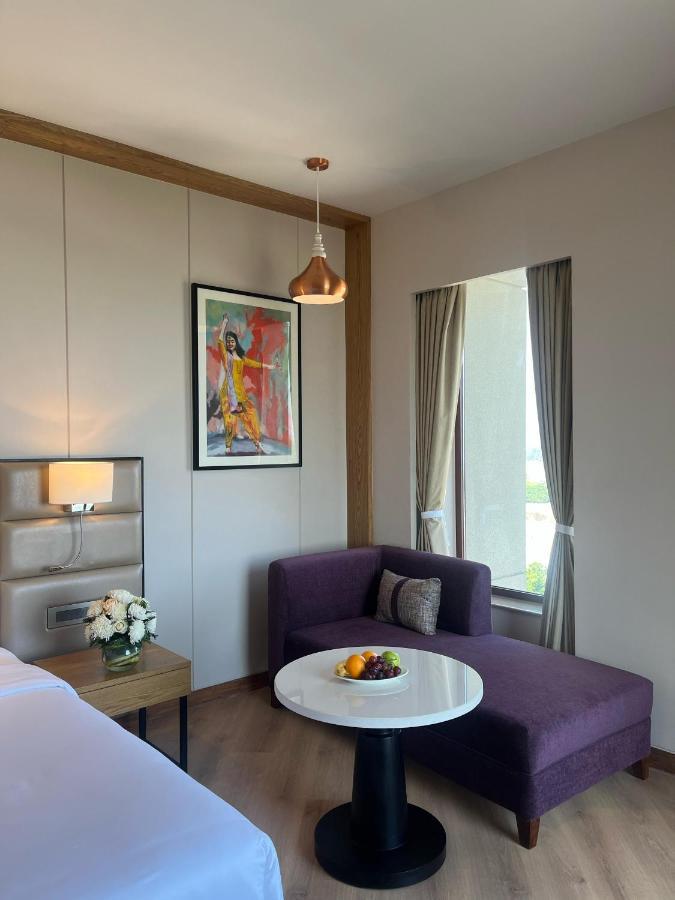 Ramada Encore By Wyndham Amritsar Airport Zewnętrze zdjęcie