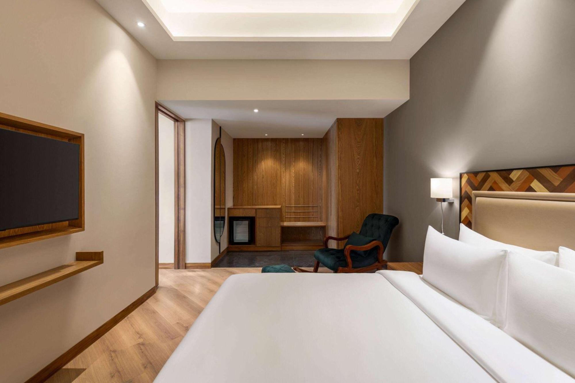 Ramada Encore By Wyndham Amritsar Airport Zewnętrze zdjęcie