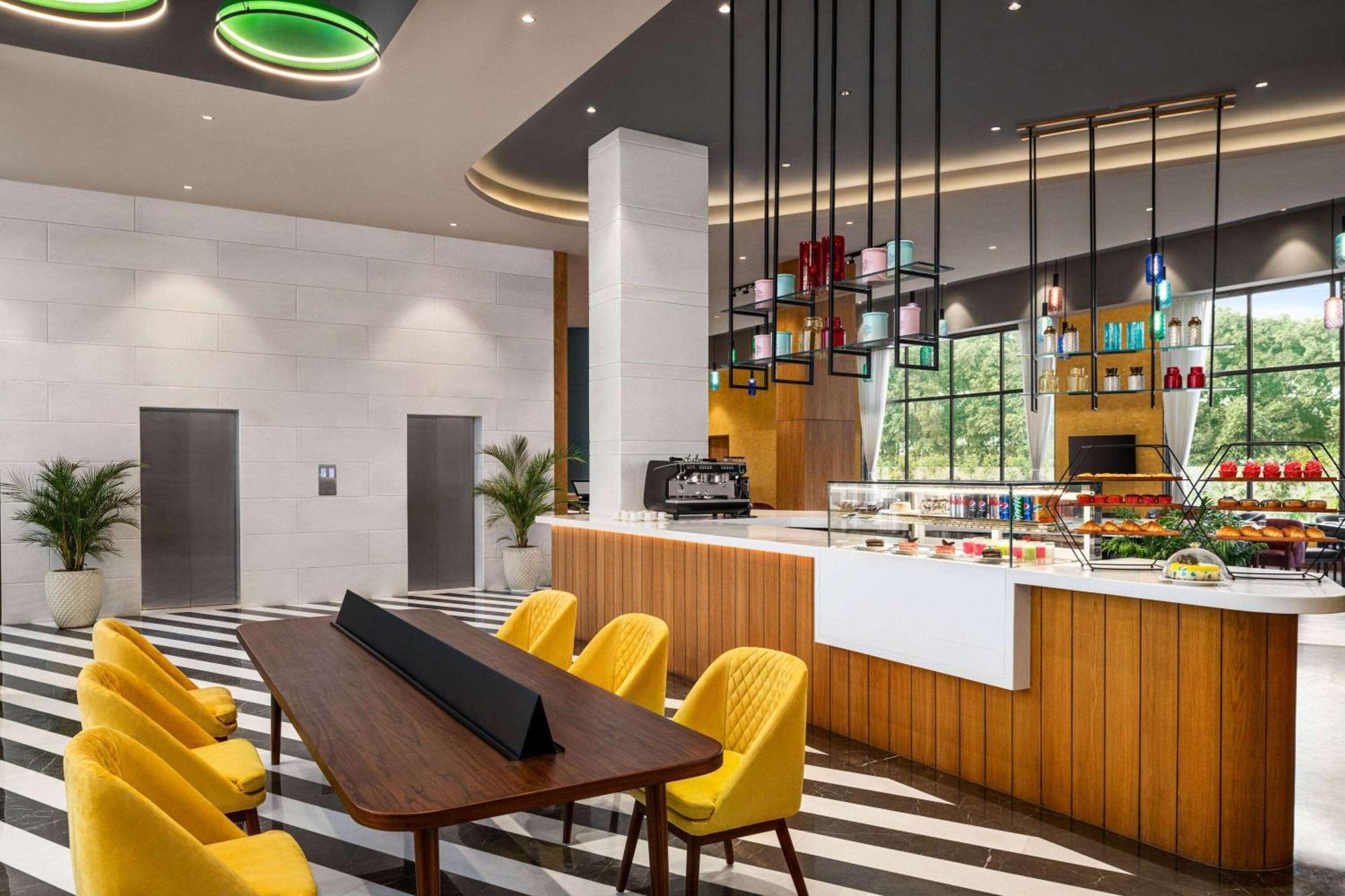 Ramada Encore By Wyndham Amritsar Airport Zewnętrze zdjęcie