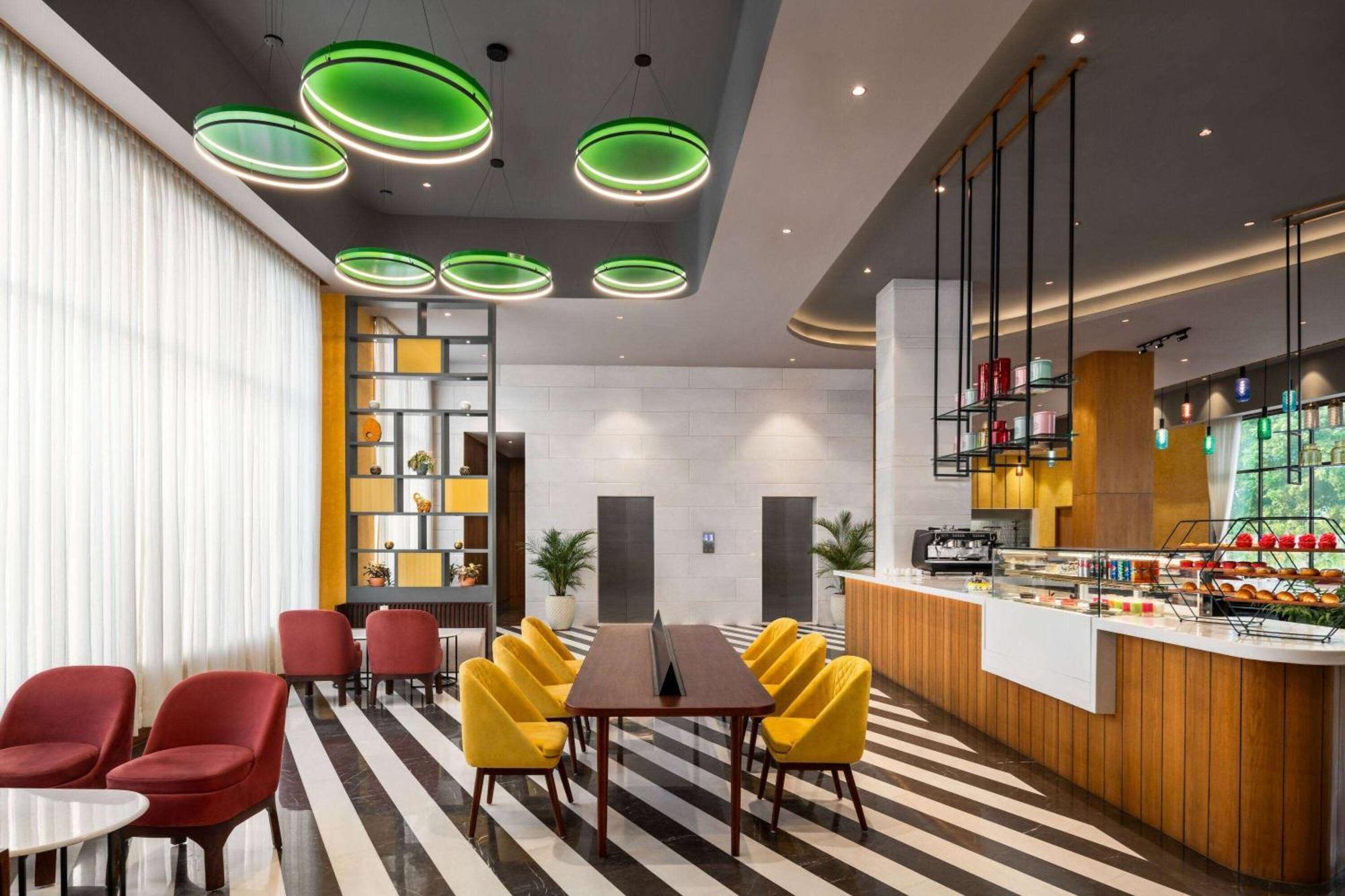 Ramada Encore By Wyndham Amritsar Airport Zewnętrze zdjęcie